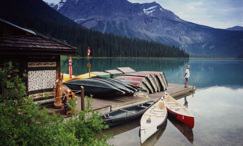 HotelBritish ColumbiaEmerald Lake Lodge ext2