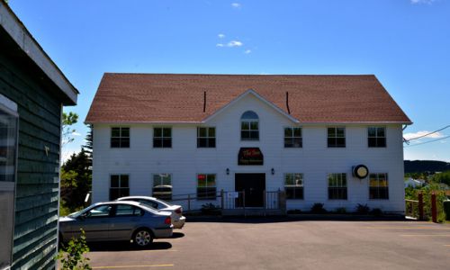 HotelNeufundlandInn at Happy Adventureaussen