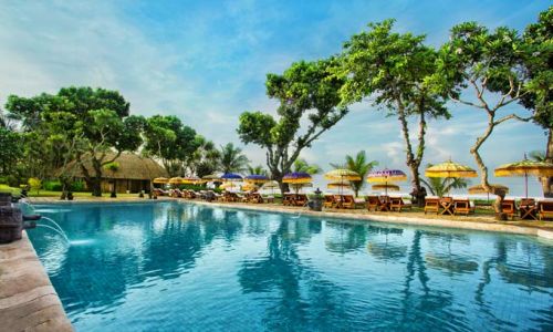 IndonesienBali Oberoi Pool 2