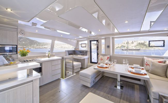 Moorings 4800 - Salon