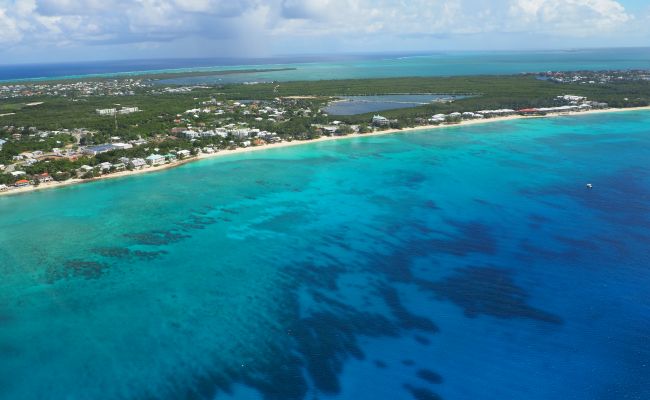 Cayman IslandsInsel von oben