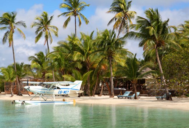 HotelBahamasTiamo Resort ext seaplane