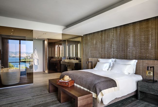 HotelPortugalSix Senses Douro ValleyQuinta Panorama Suite bedroom2
