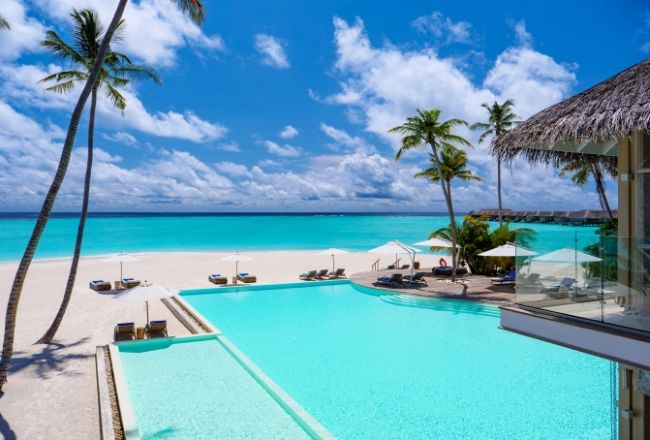 HotelMaledivenBaglioni Resort Maldives Main Pool Gusto