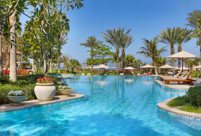 HotelDubaiRitz Carlton DubaiShorooq Pool