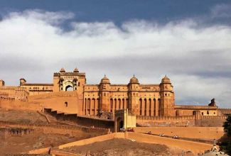 IndienJaipurAmber Fort unten