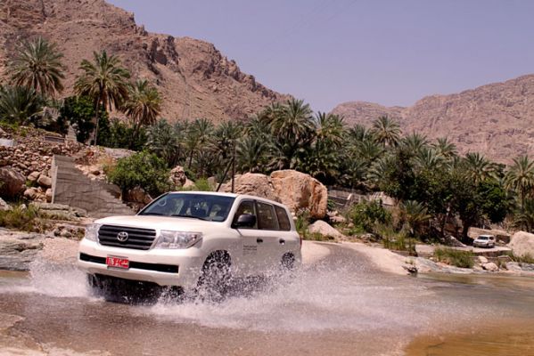 OmanOman Elite Car4x4LandCruise